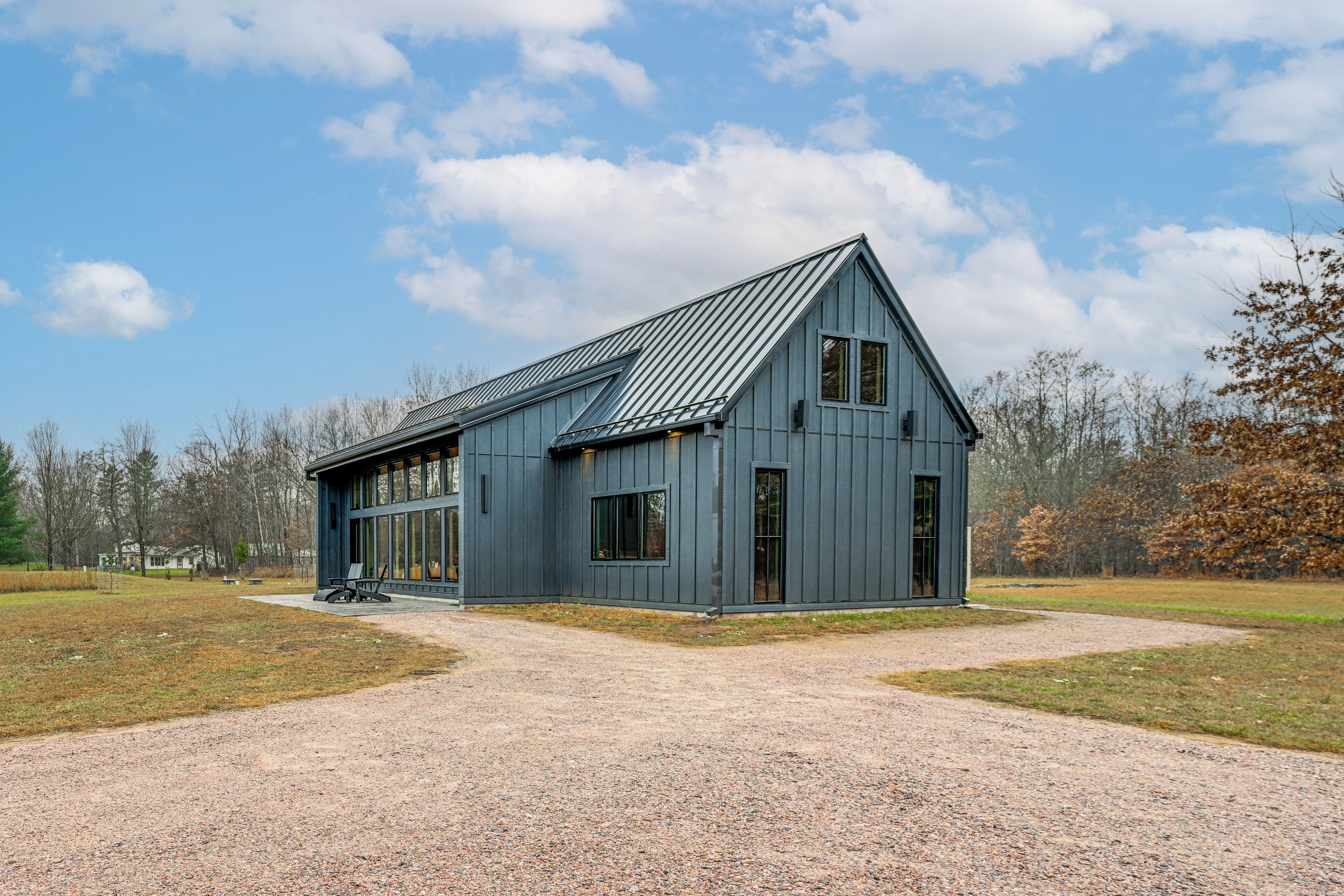 Talo (4 Bedrooms) | Sisätilat