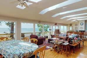 House (4 Bedrooms) | Interior - The Bay House: On Choctawhatchee Bay (Freeport)
