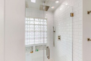 單棟房屋 (4 Bedrooms) | 內部