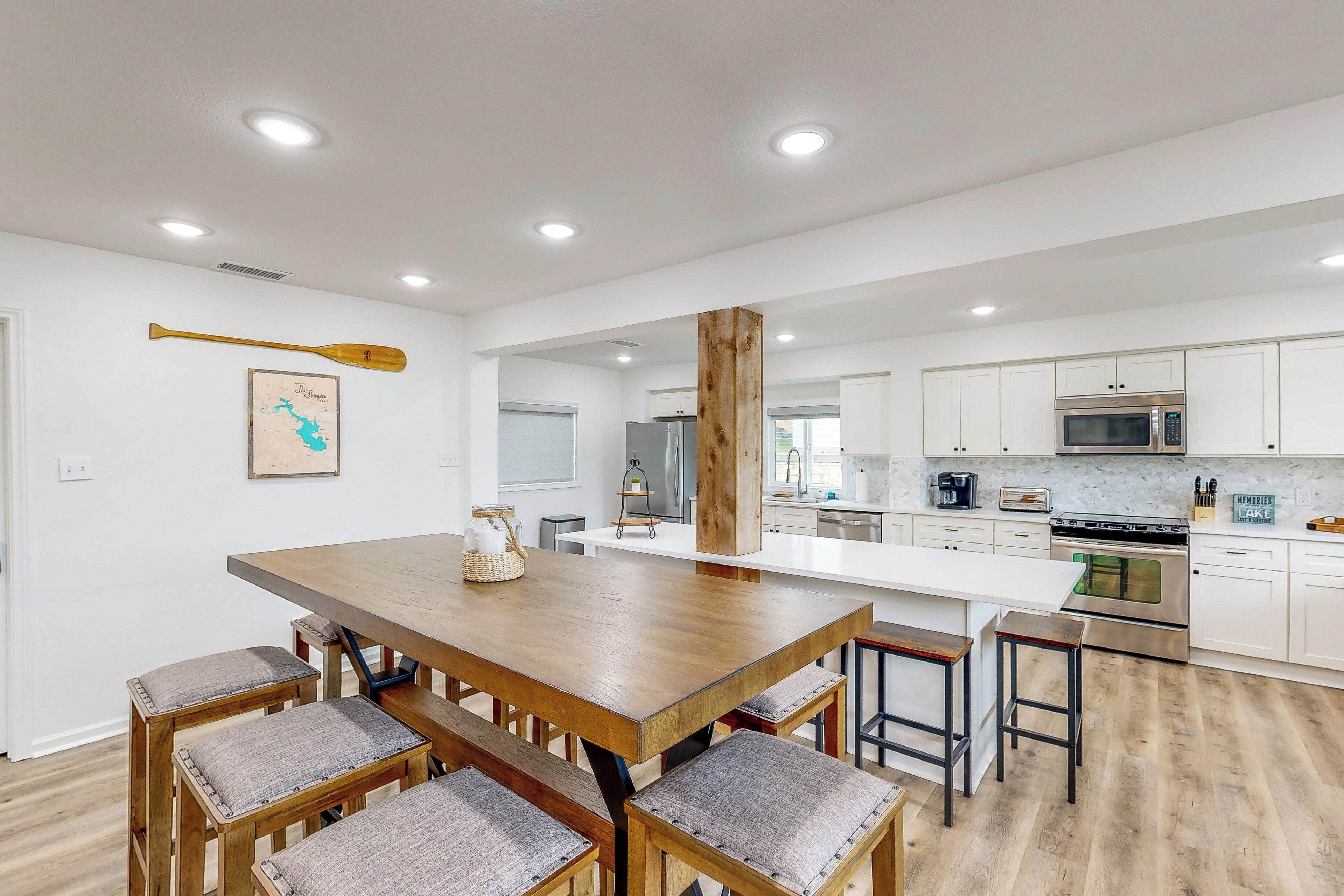 House (4 Bedrooms) | Interior