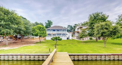 4BR Waterfront Home w/ Pier, Dog-friendly