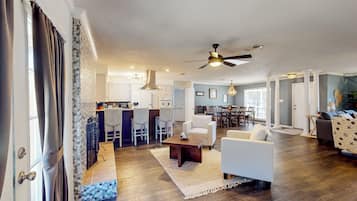 Hus (4 Bedrooms) | Innvendig