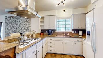 Hus (4 Bedrooms) | Innvendig