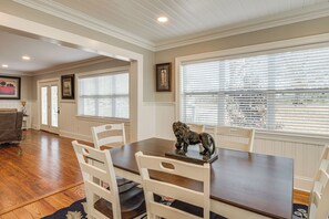 House (3 Bedrooms) | Interior - 1 Block to Dtwn Lewisburg! Quiet Home w/ Decks (Lewisburg)