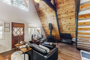 House (3 Bedrooms) | Interior - 3BR Cabin Near Golf, Trails, Lakes, Skiing & More (Pinetop)