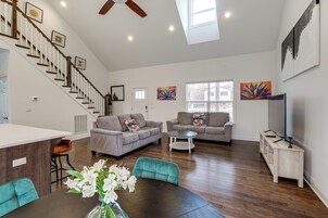 House (2 Bedrooms) | Front of property