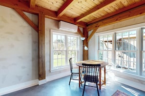 Talo (4 Bedrooms) | Sisätilat