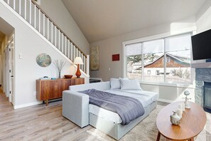 House (2 Bedrooms) | Interior - 2 BR House Newly Built w/ Hot Tub & Mt Baker Views (Lummi Island)