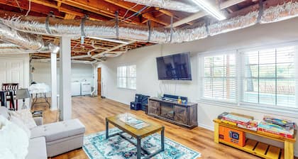 3BR on Sprawling Acreage w/ Magnificent Views