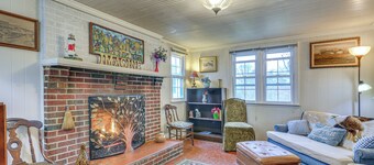 Near Trails & Wine: Quiet Blue Ridge Highlands Apt