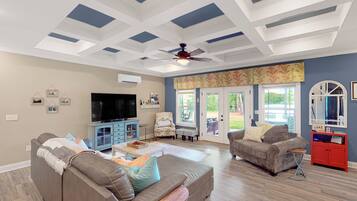 House (3 Bedrooms) | Front of property