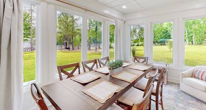 Large 3BR Lakefront Lake Murray Home w/ Dock