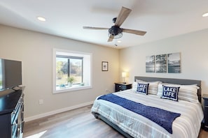 House (4 Bedrooms) | Interior - Lakefront Oasis w/ Water Toys! Breckenridge Home (Breckenridge)