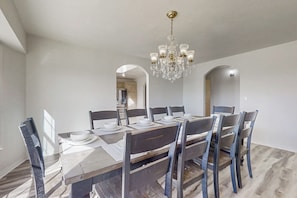 Talo (3 Bedrooms) | Sisätilat