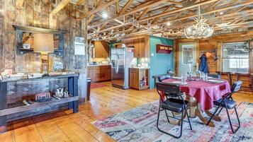 Talo (3 Bedrooms) | Sisätilat