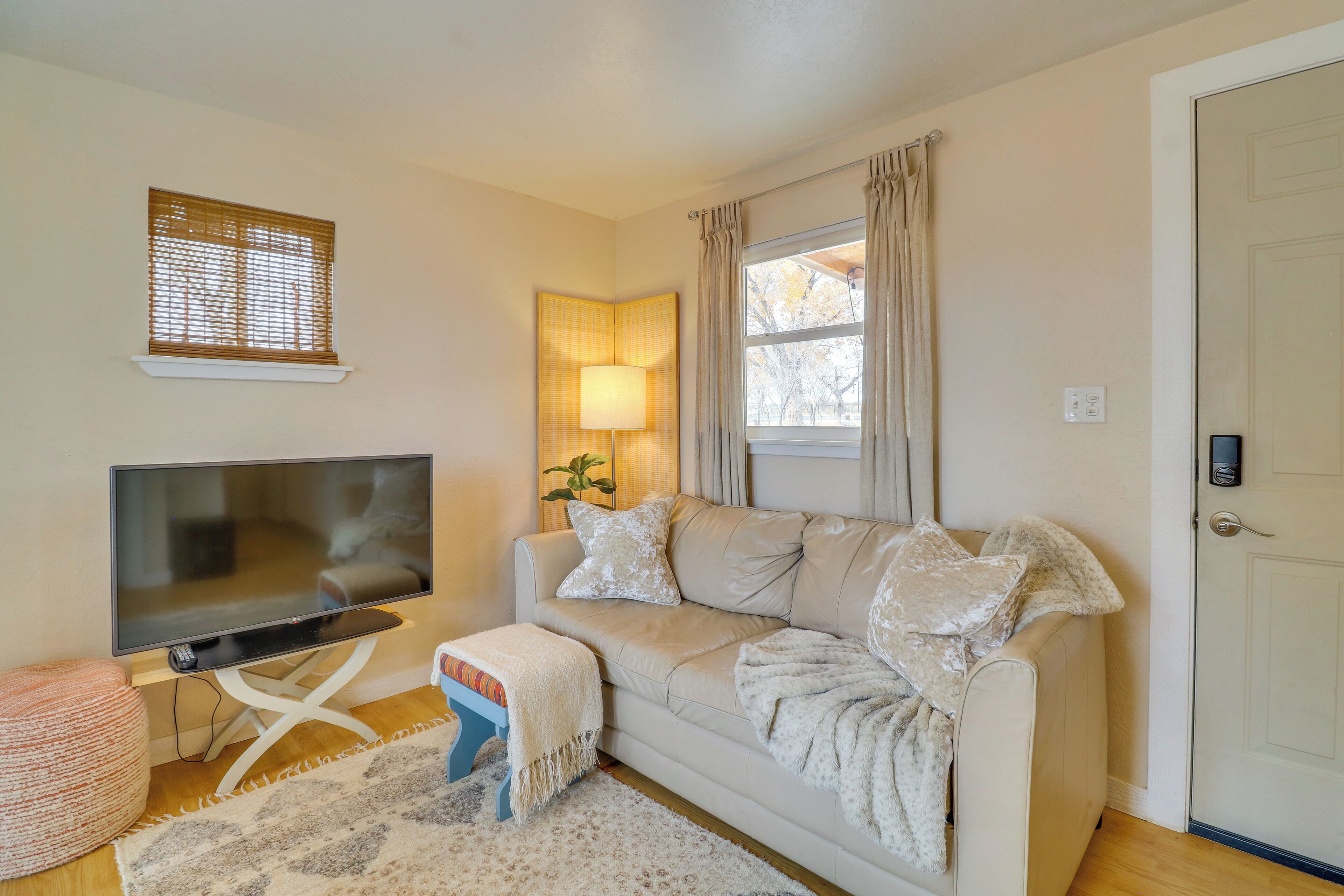 Apartment (0 Bedroom) | Interior