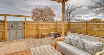 Yard, Deck, Grill! Desert Hideaway By Jemez Canyon