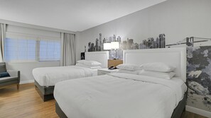 Fer et planche à repasser, Wi-Fi gratuit, draps fournis