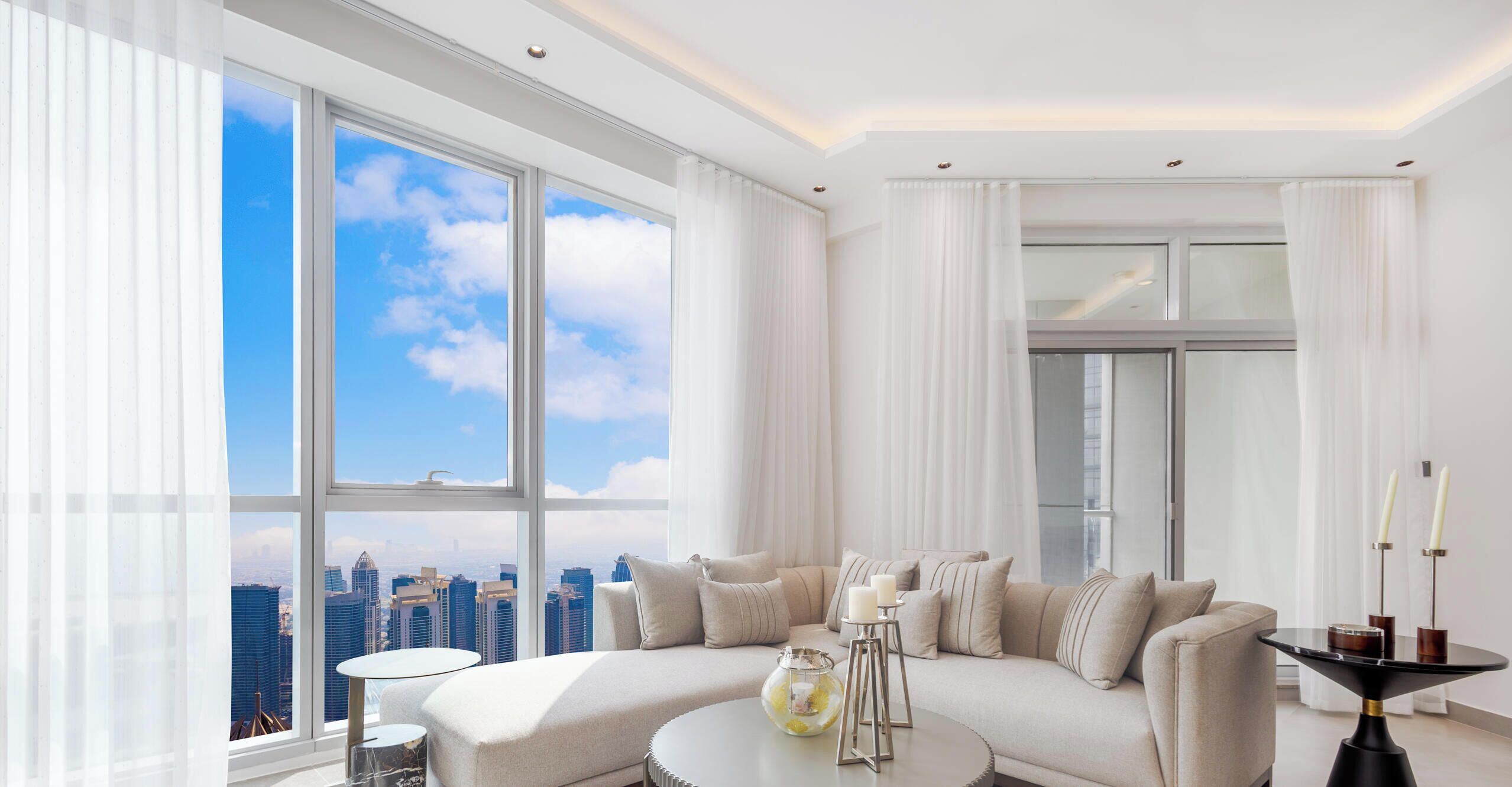 Apartamento, sacada, vista para a cidade | Área de estar