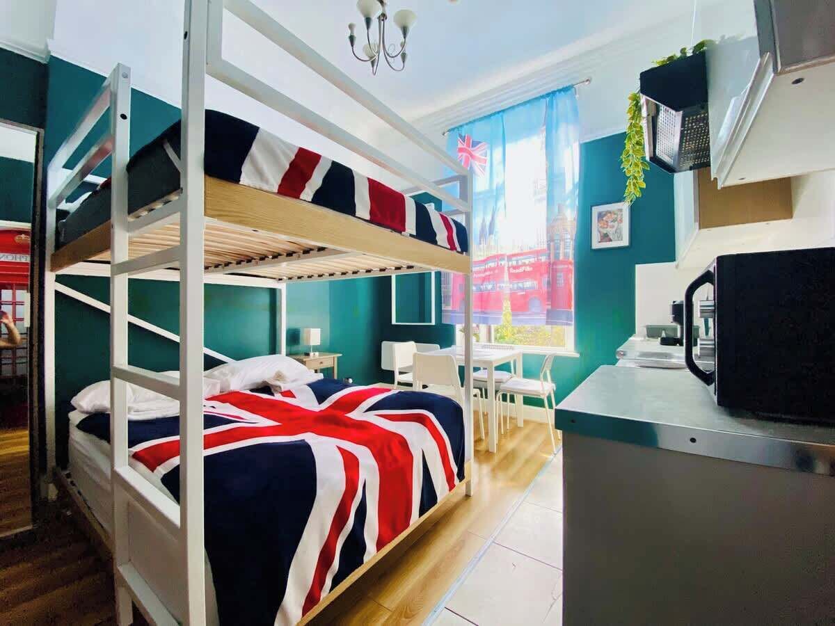 Strykejern/-brett, wi-fi og sengetøy