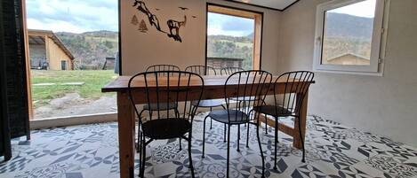 تناول الطعام