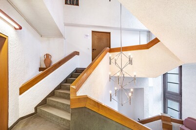 Apartment 'Brunnenblick' (Upper Floor Center) with view of Elisabethenbrunnen & free Wi-Fi (max 6)