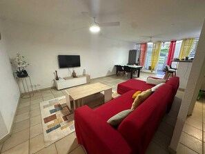 Living area - Homerez - Apartment in Le Moule (Le Moule)