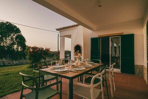 Outdoor dining - Villa Hideaway - Splendid Sea View with a Pool (Aljezur)