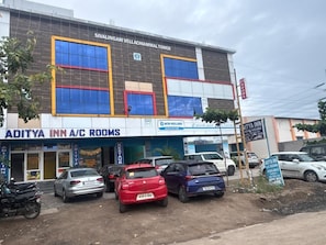 Fountain - Aditya Inn (Dharmapuri)