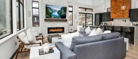 TV connectée, cheminée