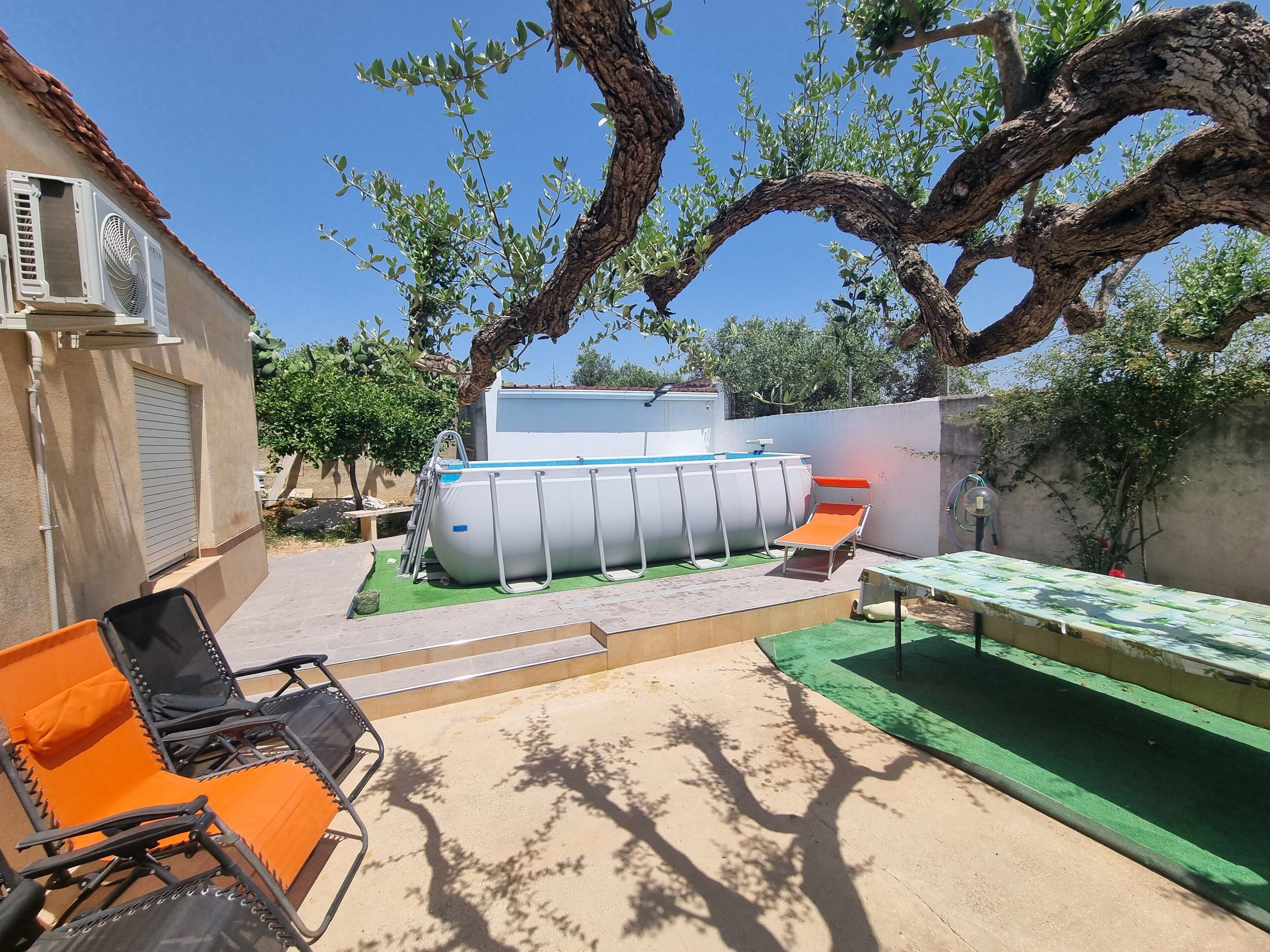 Huis, 1 slaapkamer, roken, terras | Zwembad | Een buitenzwembad