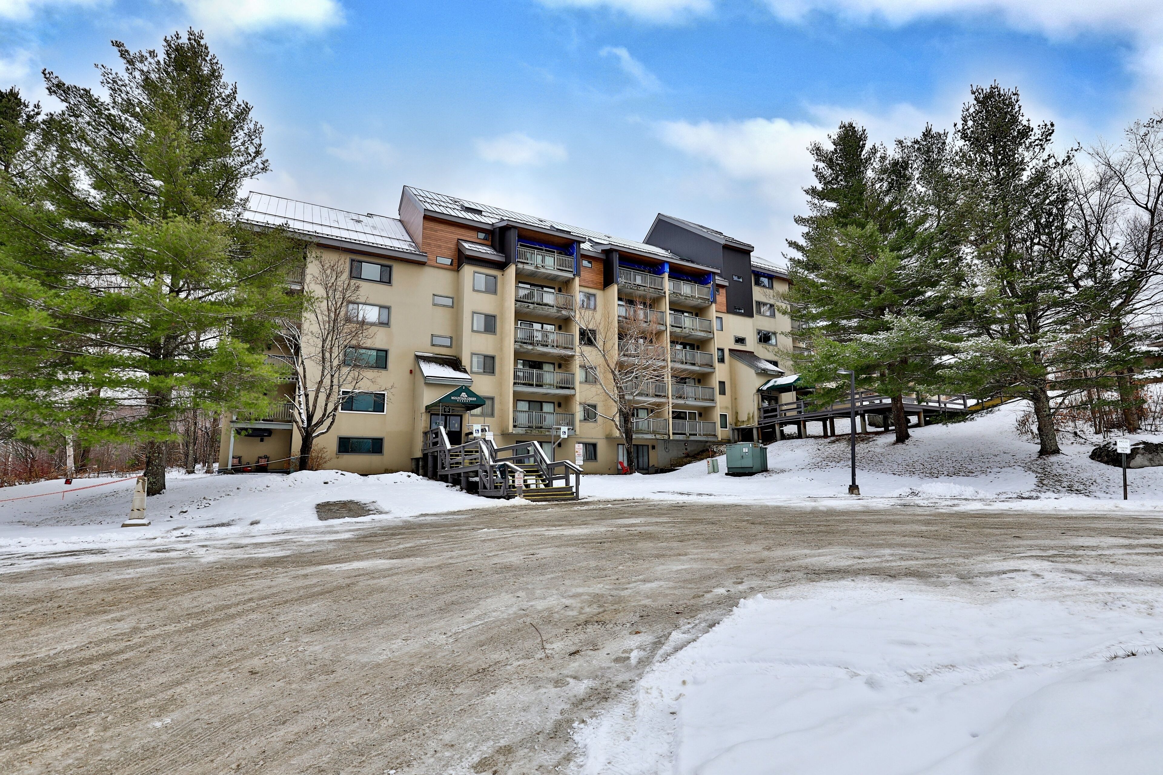 Condo, 2 Bedrooms | Exterior