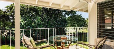 Condo, 2 Bedrooms | Outdoor dining