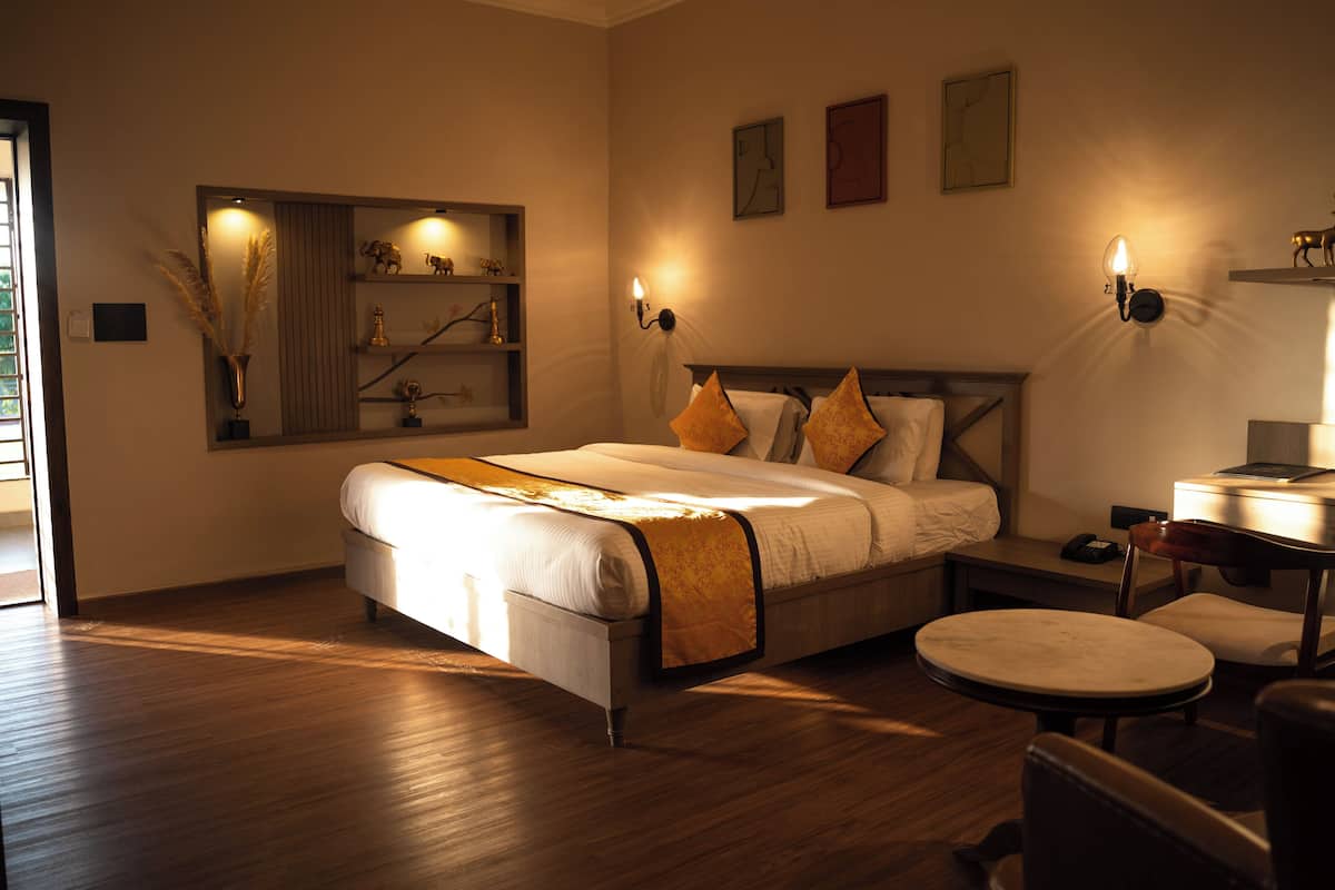 Deluxe Double Room, Balcony, Garden View | In-room safe, blackout curtains, soundproofing, iron/ironing board