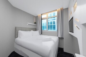 Luxury Double Room, City View | In-room safe, blackout drapes, iron/ironing board, free WiFi - Aura Hotel Purvis (Singapore)