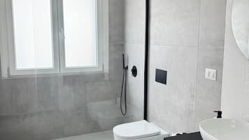 Apartment | Bathroom