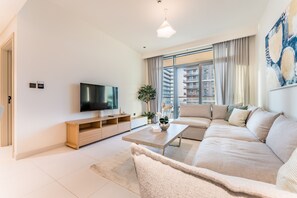 TV - Steps Away From JBR Beach And Marina Promenade, Quick Access To Palm Jumeirah (Dubai)