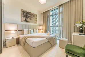 1 bedroom, in-room safe, iron/ironing board, free WiFi - Steps Away From JBR Beach And Marina Promenade, Quick Access To Palm Jumeirah (Dubai)
