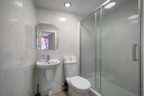 シャワー、ヘアドライヤー