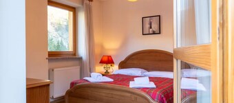 The Space🏔 Beautiful Mountain House 5 Minutes from the Alleghe Slopes – Comfort & Nature in the Heart of the DolomitesExperience a unique stay in the Dolomites in a mountain house cared for in every detail, perfect for ski lovers in winter and hikin