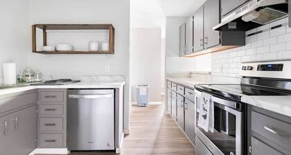 FSU–Doak Stay, King Bed, Fast WiFi, Pool, Parking