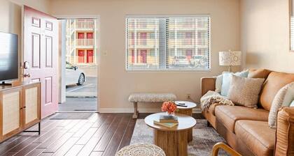 🏆FSU–Doak Condo | Pool, Fast WiFi & Parking (1)