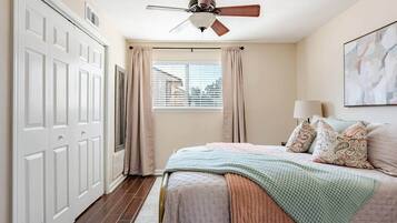 Iron/ironing board, WiFi, bed sheets