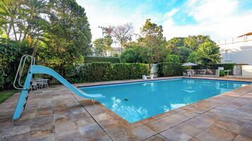 Piscina externa