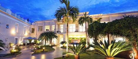 Front of property - evening/night