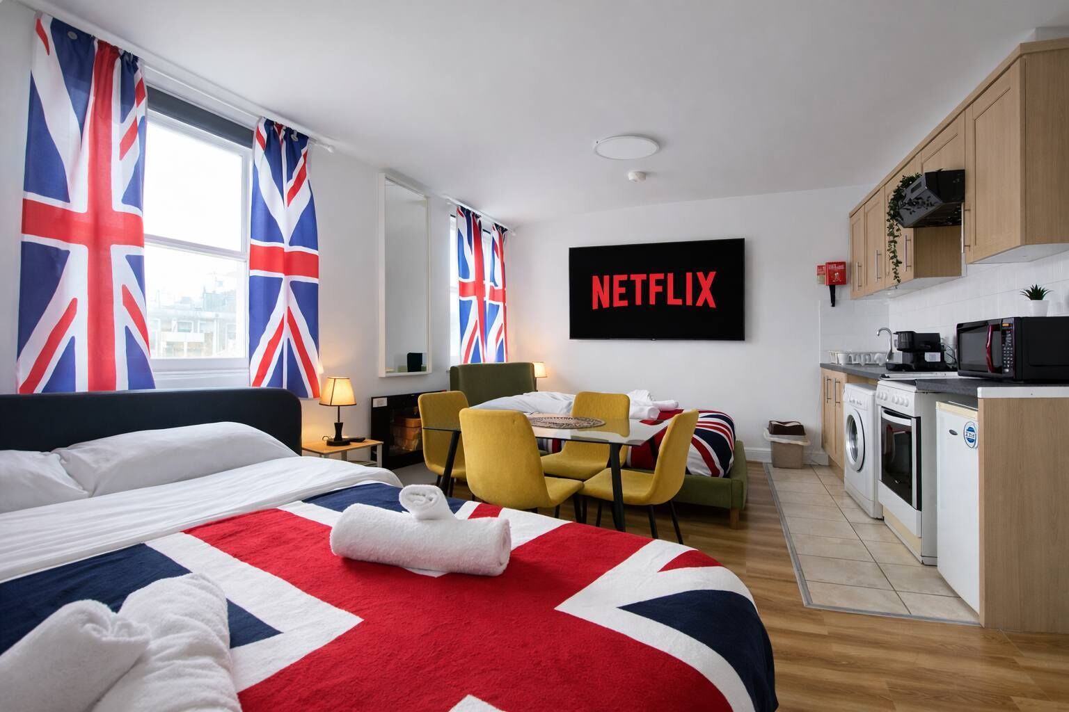 アイロン / アイロン台、旅行用ベビーベッド、WiFi、ベッドシーツ