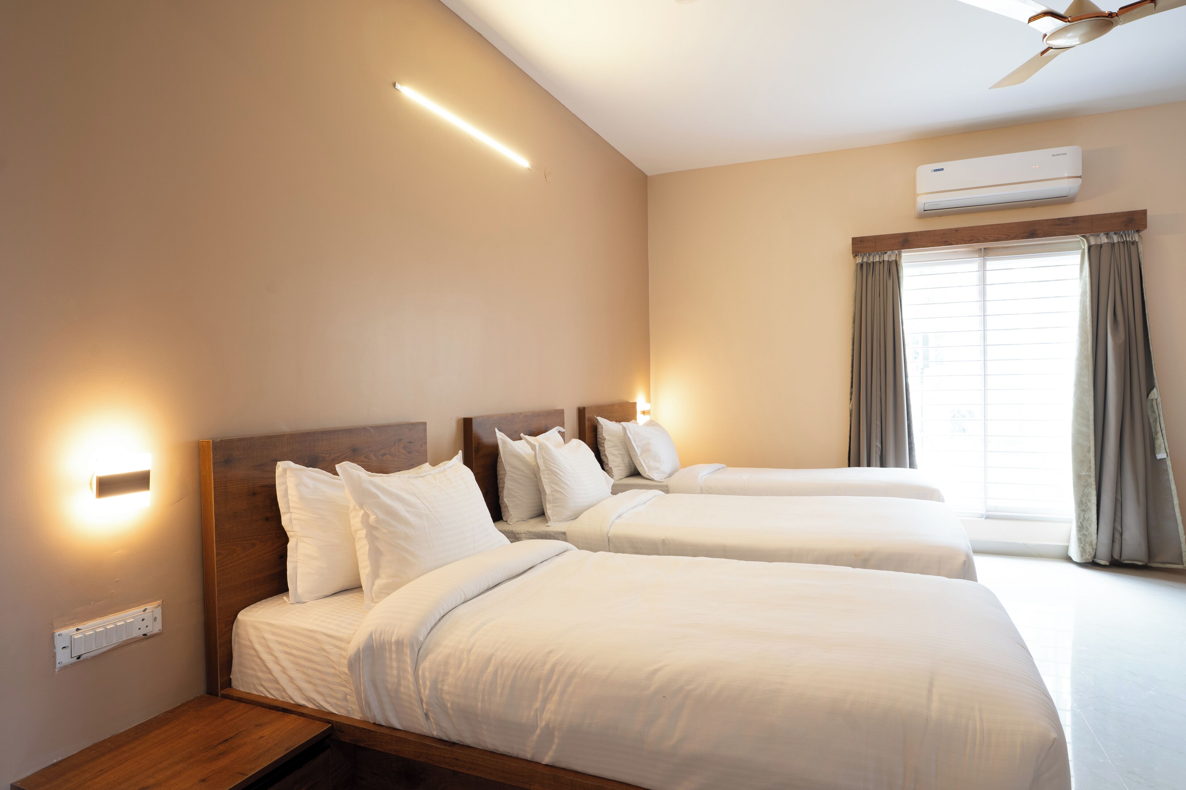 三人房 | 起居區