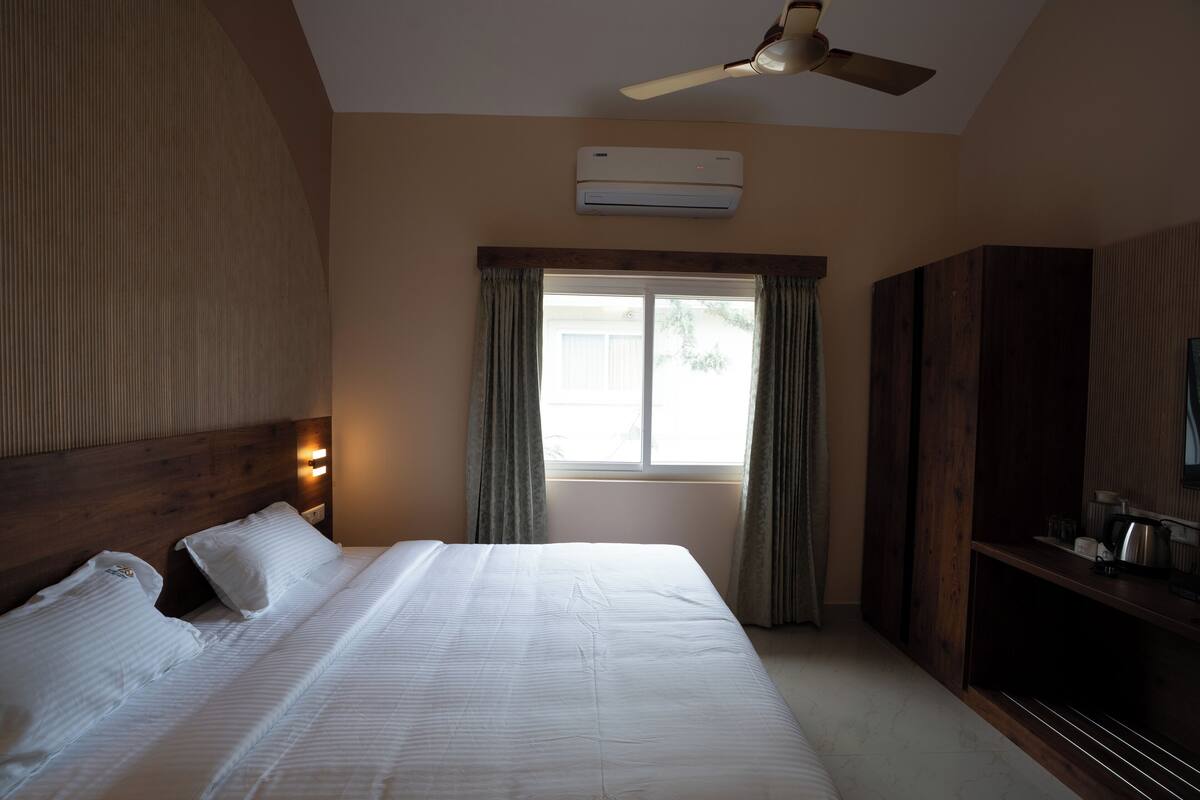 Executive Suite | Living area