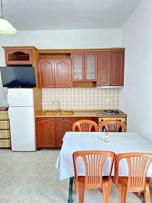 Unclassified image, 2 of 8, button - E Apartment
 (Durrës)