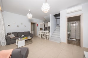 House - Villa Cleo Beach in Mparmpati (Corfu)